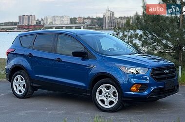 Внедорожник / Кроссовер Ford Escape 2019 в Николаеве
