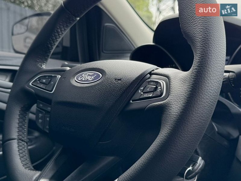 Внедорожник / Кроссовер Ford Escape 2019 в Днепре