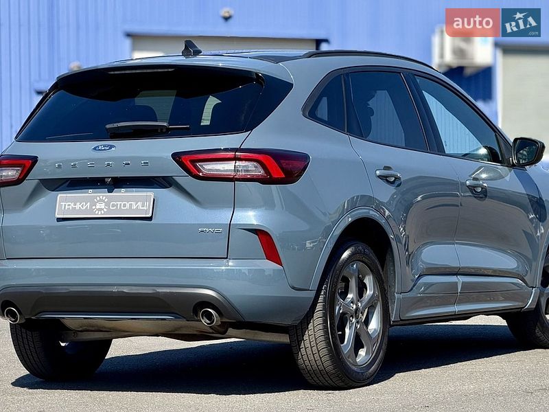 Внедорожник / Кроссовер Ford Escape 2023 в Киеве