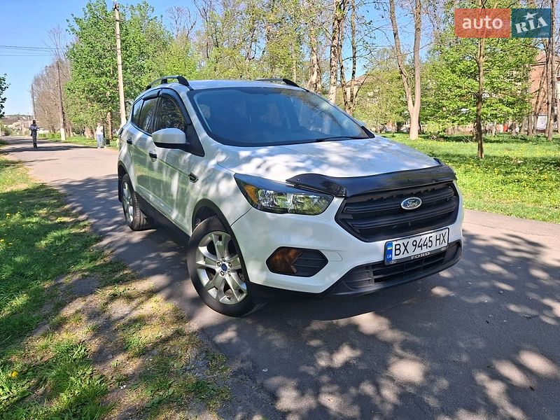 Внедорожник / Кроссовер Ford Escape 2019 в Изяславе