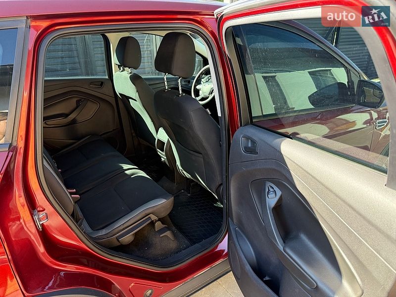 Внедорожник / Кроссовер Ford Escape 2015 в Львове