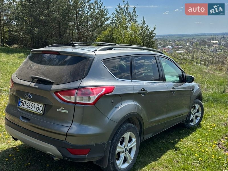 Позашляховик / Кросовер Ford Escape 2014 в Скалаті