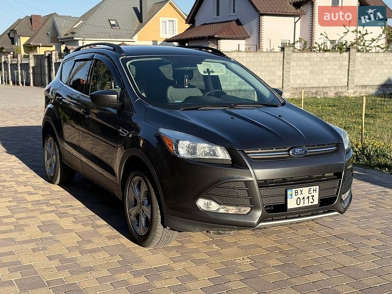 Внедорожник / Кроссовер Ford Escape 2016 в Ровно