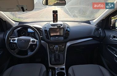 Внедорожник / Кроссовер Ford Escape 2016 в Ровно