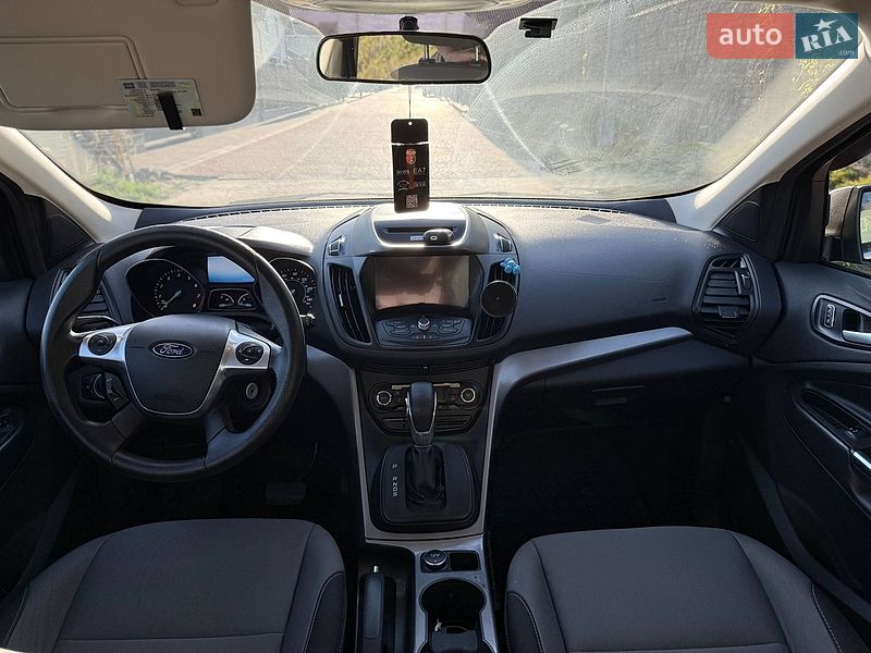 Внедорожник / Кроссовер Ford Escape 2016 в Ровно