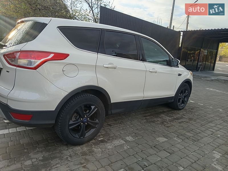 Внедорожник / Кроссовер Ford Escape 2014 в Звягеле
