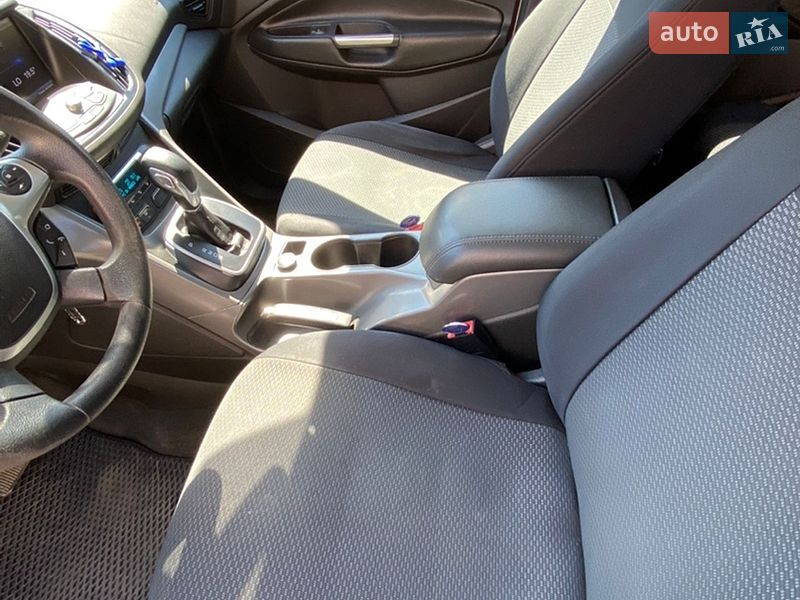Внедорожник / Кроссовер Ford Escape 2012 в Чернигове