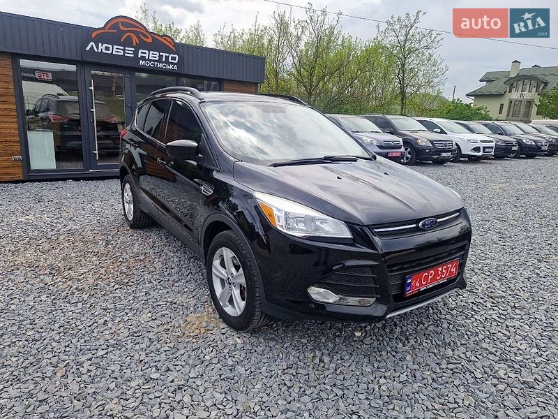 Позашляховик / Кросовер Ford Escape 2016 в Мостиській