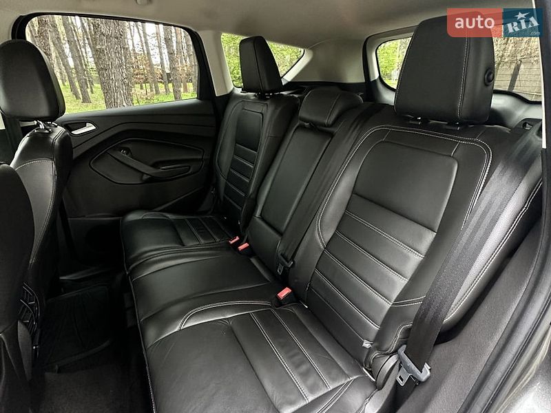 Внедорожник / Кроссовер Ford Escape 2016 в Белогородке