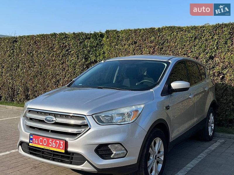 Позашляховик / Кросовер Ford Escape 2017 в Львові