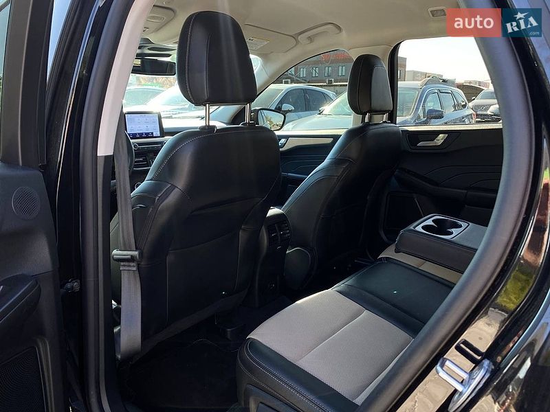 Внедорожник / Кроссовер Ford Escape 2021 в Киеве