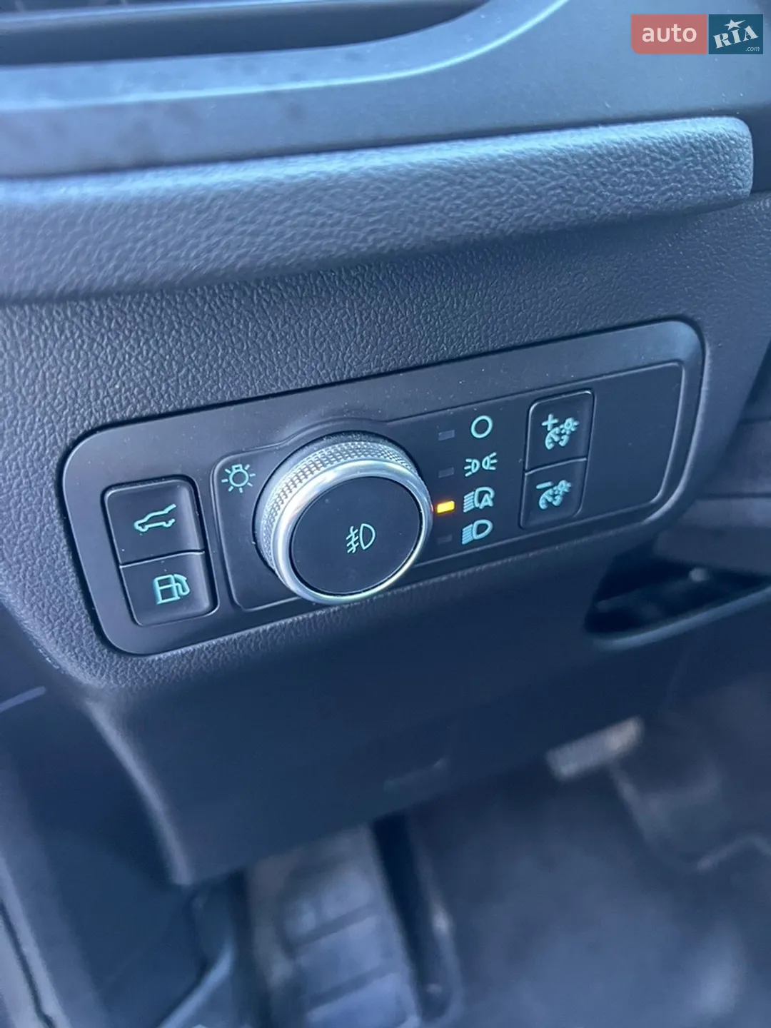 2020 Ford Escape - мініатюра 12