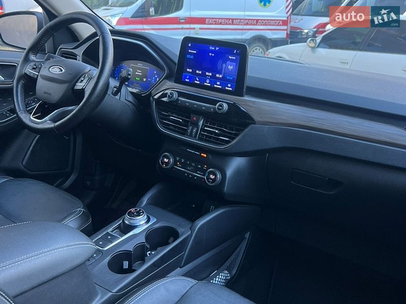 Внедорожник / Кроссовер Ford Escape 2020 в Одессе