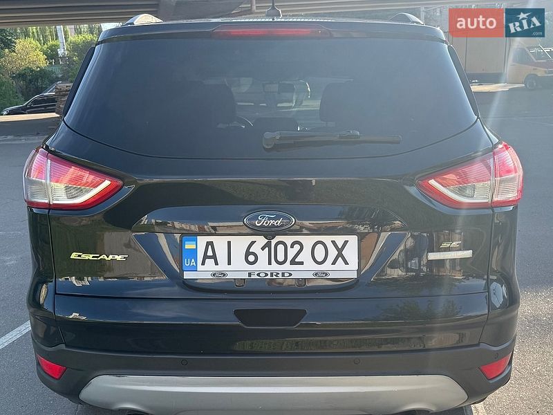 Позашляховик / Кросовер Ford Escape 2016 в Києві