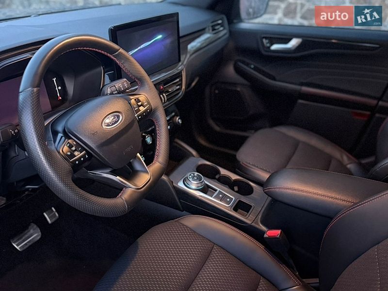 Внедорожник / Кроссовер Ford Escape 2023 в Гайвороне