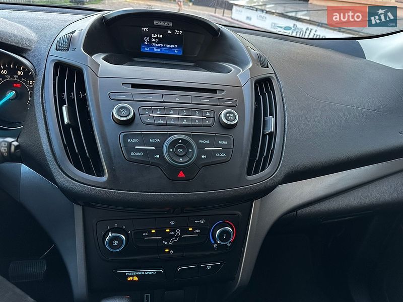 Позашляховик / Кросовер Ford Escape 2017 в Вінниці