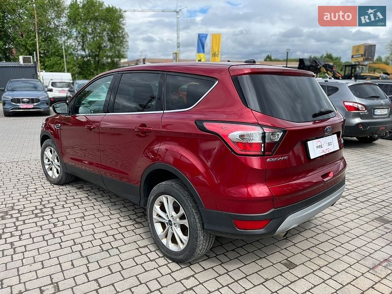 Позашляховик / Кросовер Ford Escape 2016 в Львові