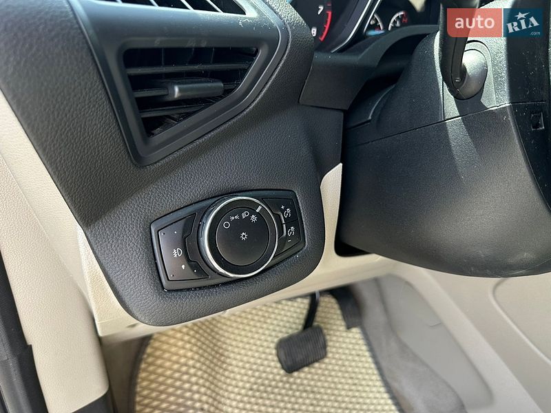 Внедорожник / Кроссовер Ford Escape 2014 в Нежине