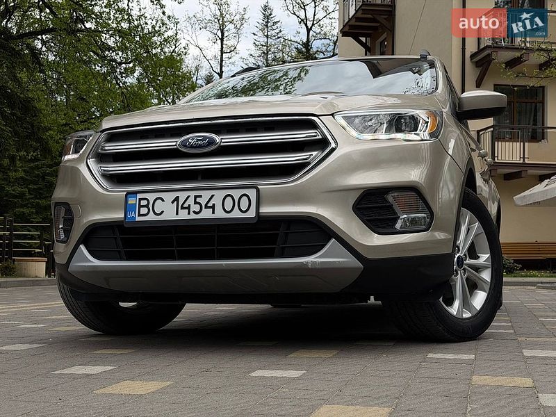 Позашляховик / Кросовер Ford Escape 2016 в Трускавці