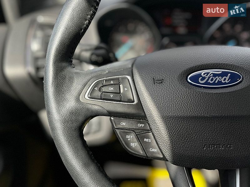 Внедорожник / Кроссовер Ford Escape 2018 в Коломые