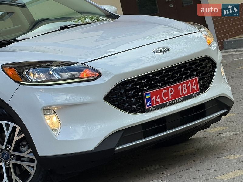 Позашляховик / Кросовер Ford Escape 2020 в Дрогобичі