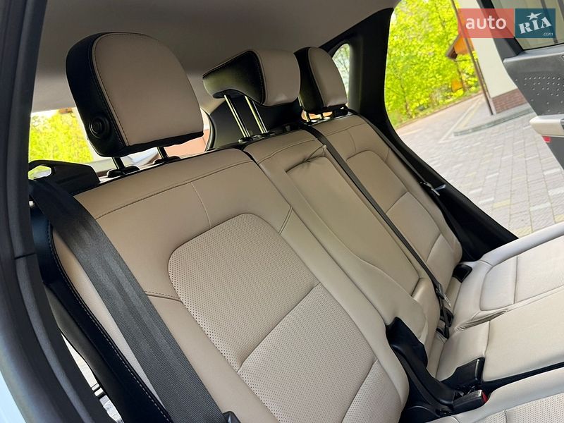 Позашляховик / Кросовер Ford Escape 2020 в Дрогобичі