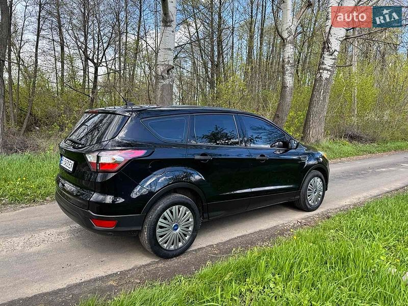 Позашляховик / Кросовер Ford Escape 2016 в Полтаві