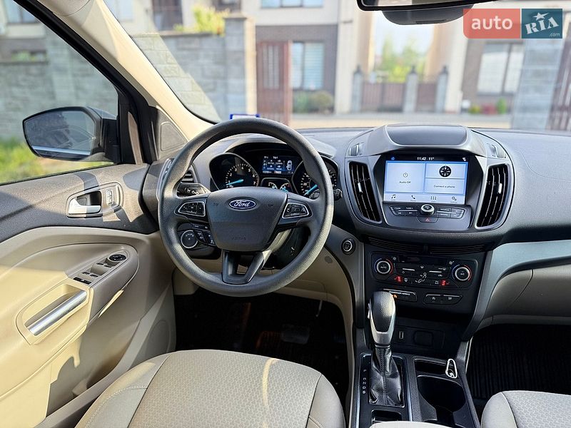 Внедорожник / Кроссовер Ford Escape 2019 в Ровно