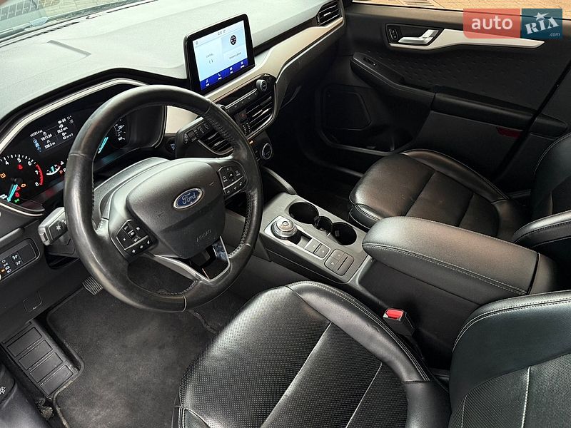 Внедорожник / Кроссовер Ford Escape 2020 в Тернополе