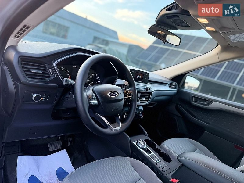 Внедорожник / Кроссовер Ford Escape 2020 в Владимире