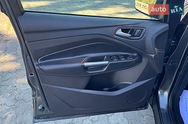 Позашляховик / Кросовер Ford Escape 2019 в Дубні