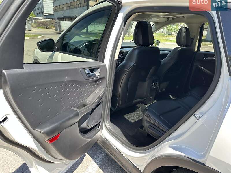 Внедорожник / Кроссовер Ford Escape 2019 в Запорожье фото 20 Внедорожник / Кроссовер Ford Escape 2019 в Запорожье