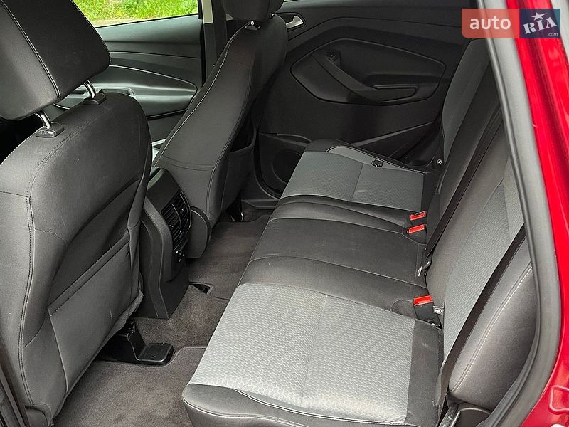 Внедорожник / Кроссовер Ford Escape 2017 в Львове