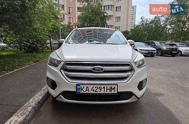 Позашляховик / Кросовер Ford Escape 2016 в Києві