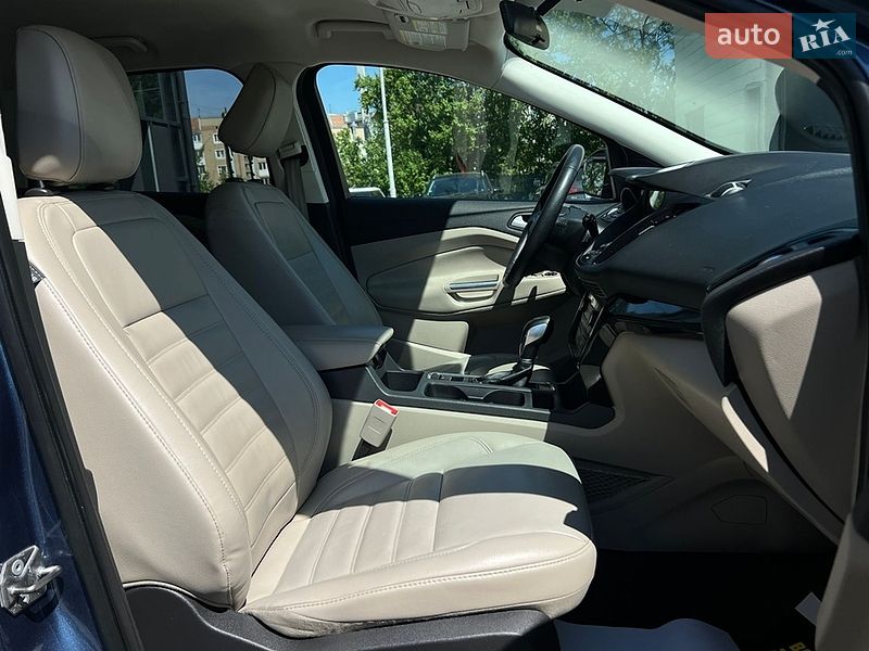 Внедорожник / Кроссовер Ford Escape 2018 в Ивано-Франковске