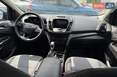 Внедорожник / Кроссовер Ford Escape 2018 в Полтаве
