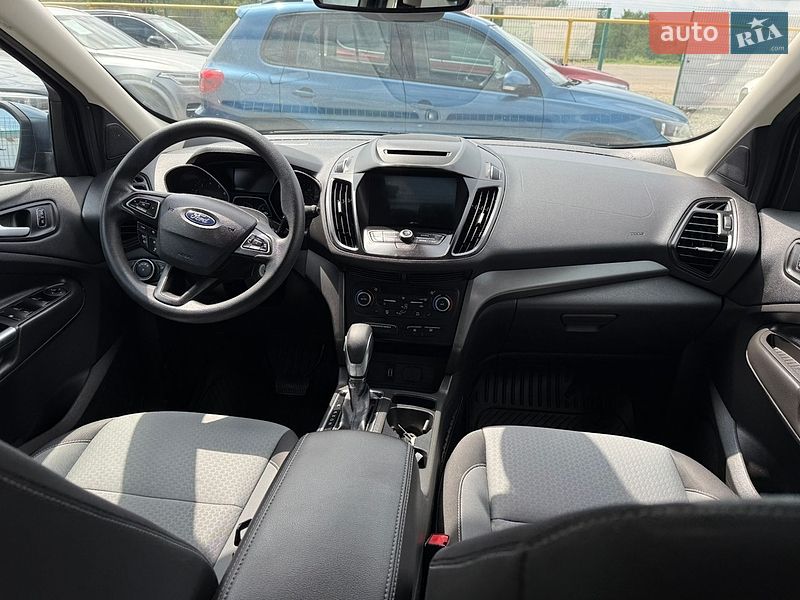 Внедорожник / Кроссовер Ford Escape 2018 в Полтаве