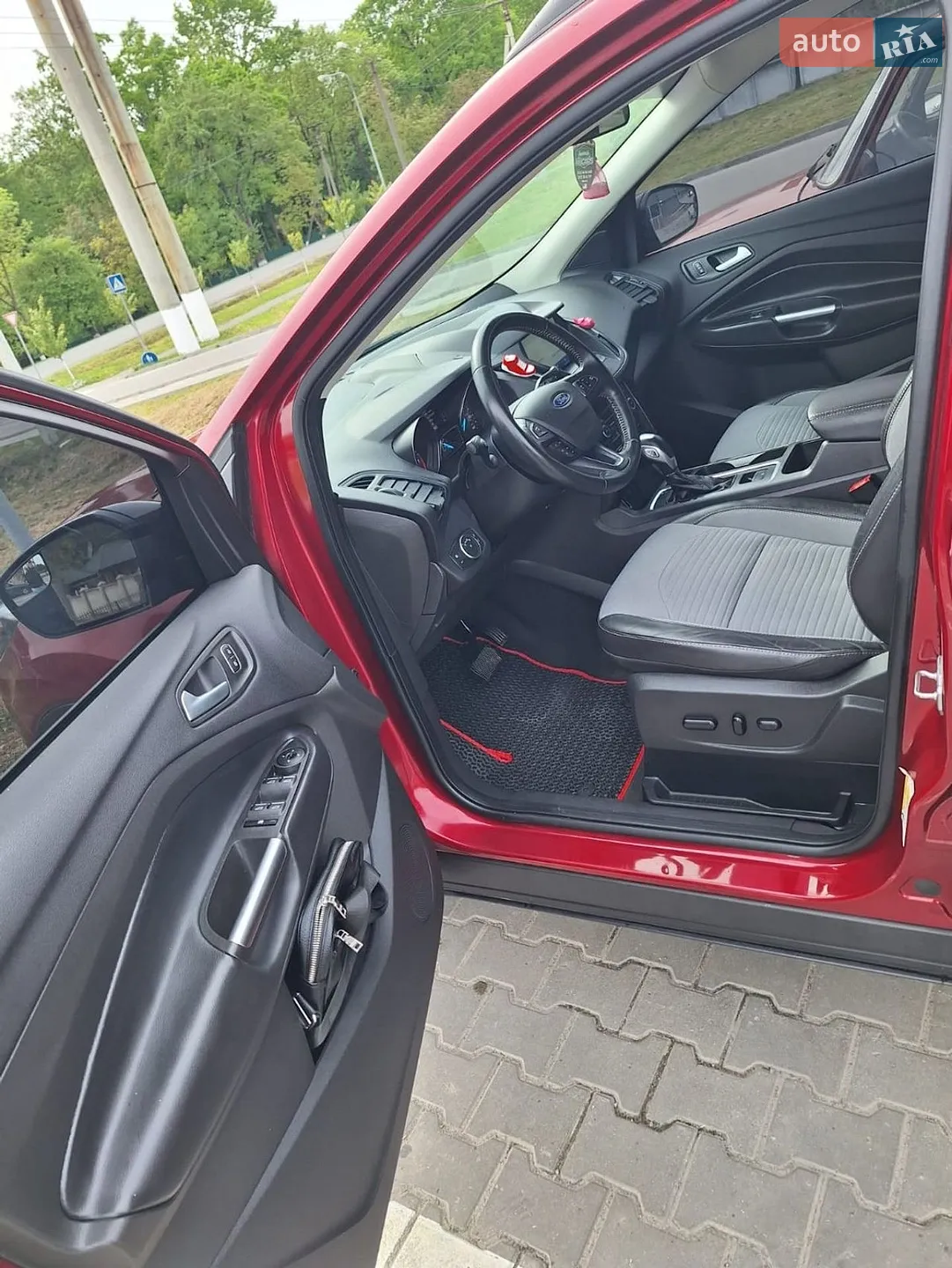 2019 Ford Escape - мініатюра 2