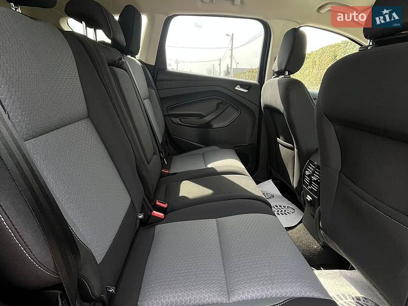 Внедорожник / Кроссовер Ford Escape 2018 в Львове