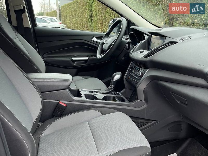 Внедорожник / Кроссовер Ford Escape 2019 в Львове