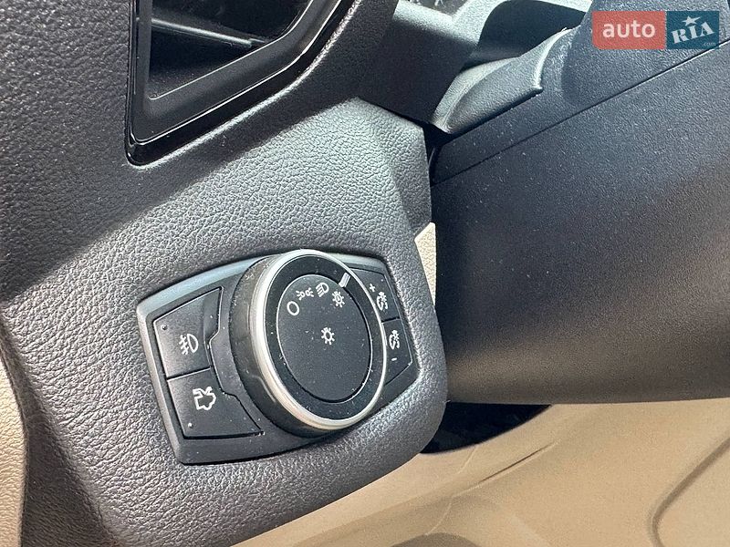 Внедорожник / Кроссовер Ford Escape 2015 в Львове фото 12 Внедорожник / Кроссовер Ford Escape 2015 в Львове