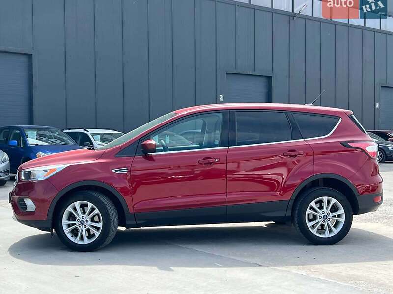 Внедорожник / Кроссовер Ford Escape 2017 в Львове