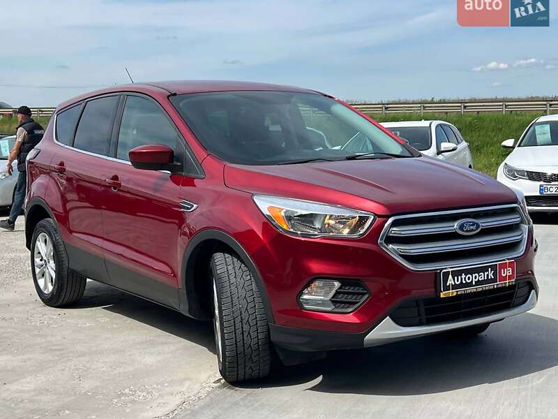 Внедорожник / Кроссовер Ford Escape 2017 в Львове