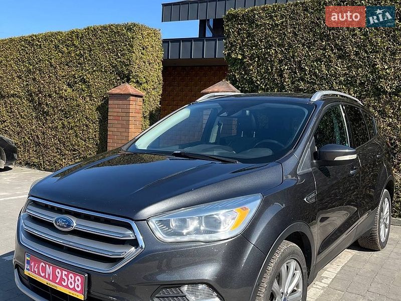 Позашляховик / Кросовер Ford Escape 2017 в Львові