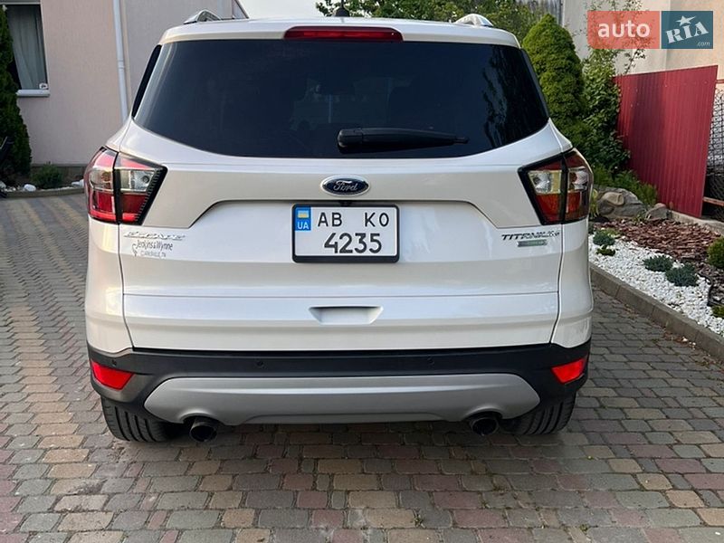 Внедорожник / Кроссовер Ford Escape 2017 в Виннице