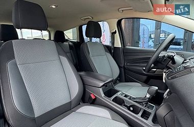 Позашляховик / Кросовер Ford Escape 2016 в Києві