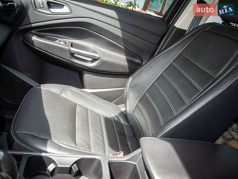 Внедорожник / Кроссовер Ford Escape 2018 в Хмельницком