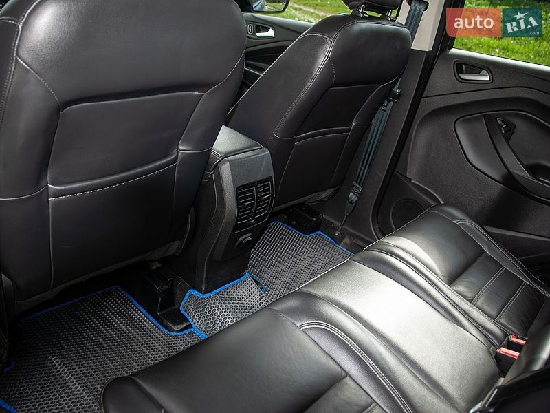 Внедорожник / Кроссовер Ford Escape 2018 в Хмельницком