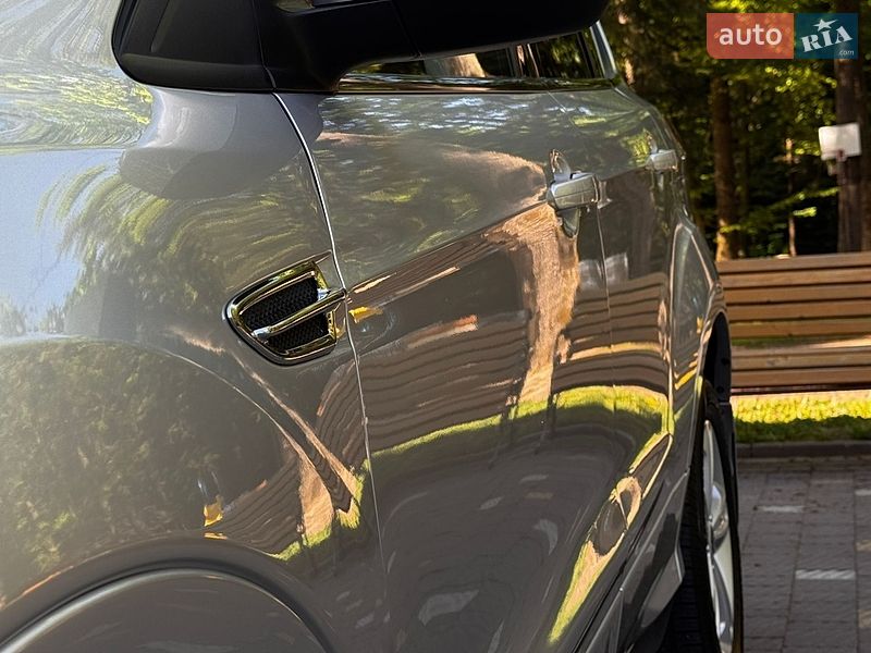 Позашляховик / Кросовер Ford Escape 2015 в Дрогобичі