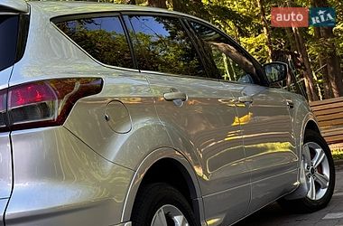 Позашляховик / Кросовер Ford Escape 2015 в Дрогобичі